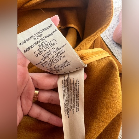 Burberry Mustard Trench Coat  just freshly dry cleaned.  100% Cashmere . - Picture 10 of 16